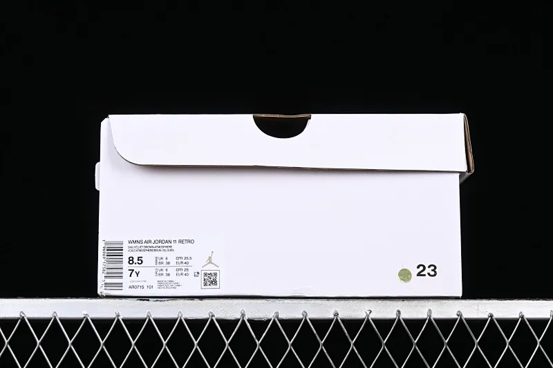 All categories Air Jordan Jordan series basketball shoes Air Jordan 11 Air Jordan 11 "Neapolitan" AJ11 Joe 11 brown and white pink Kangkou AR0715-101